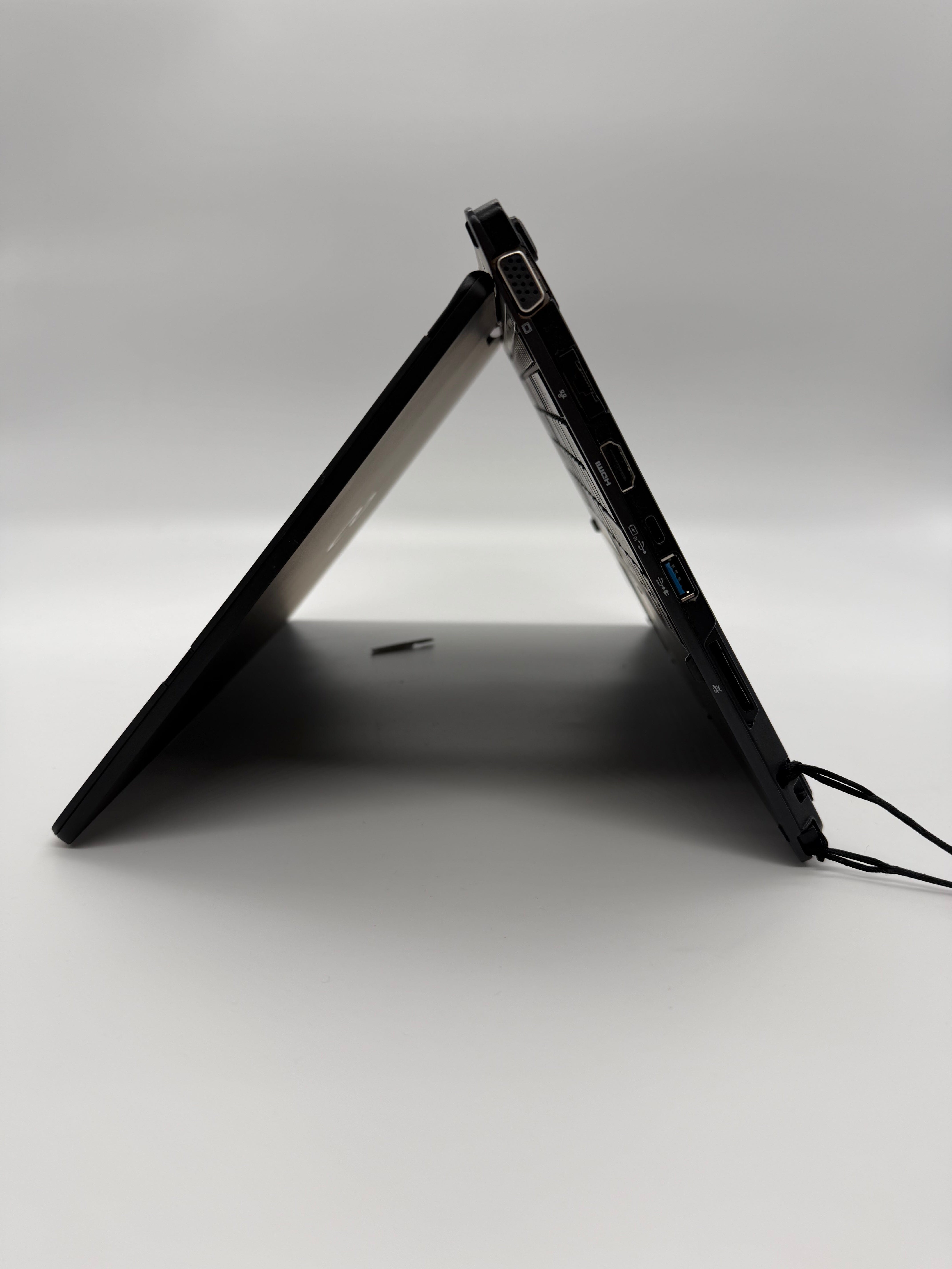 Fujitsu LifeBook T939 i7-8665U 16GB DDR4 512GB NVME FHD Win11 Laptops Fujitsu