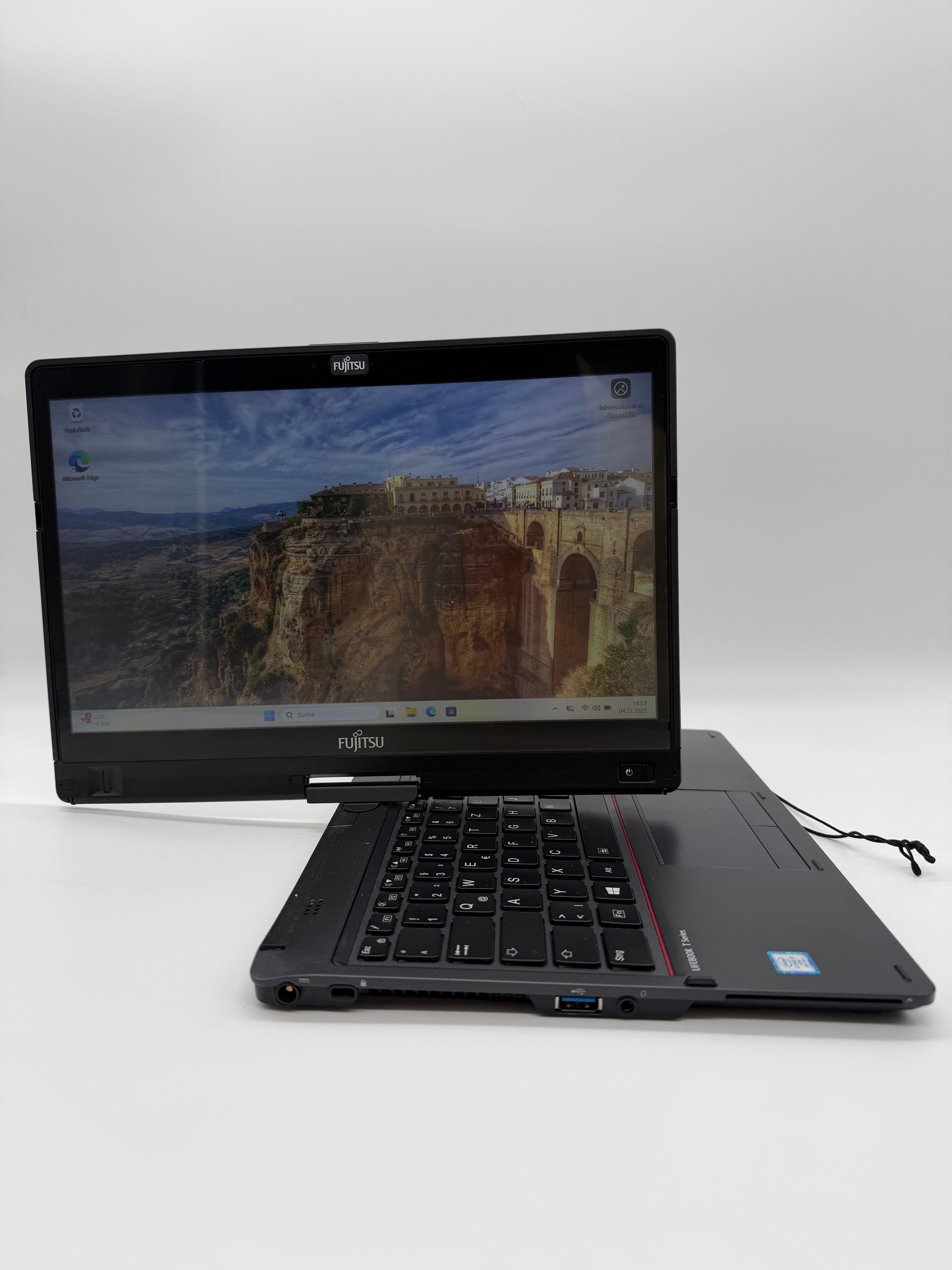 Fujitsu LifeBook T939 i7-8665U 16GB DDR4 512GB NVME FHD Win11 Laptops Fujitsu