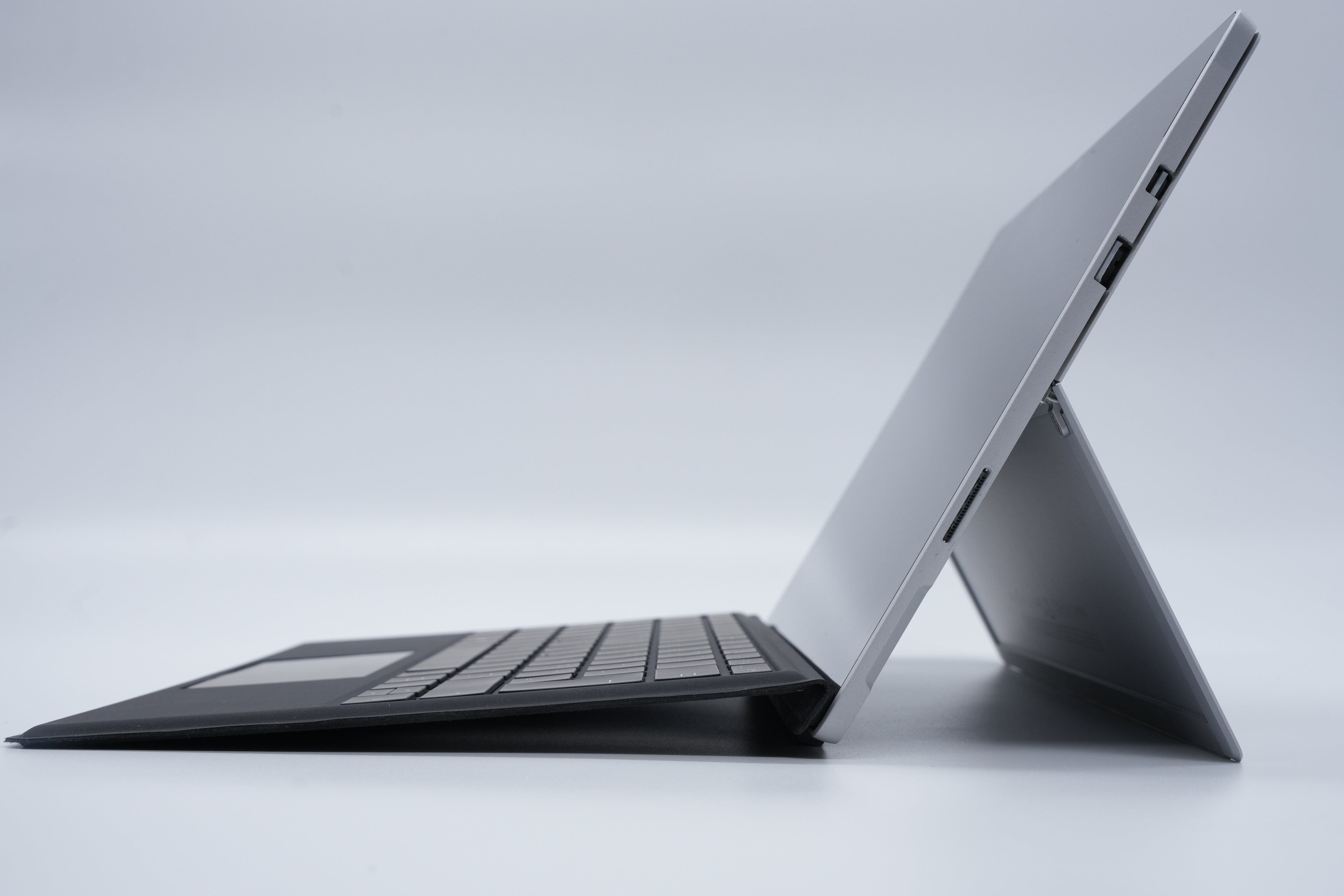 Lenovo ThinkBook 15 IML i5-10210U 15.6" FHD 8 GB DDR4 256 GB SSD Win 11 Home Laptops Lenovo